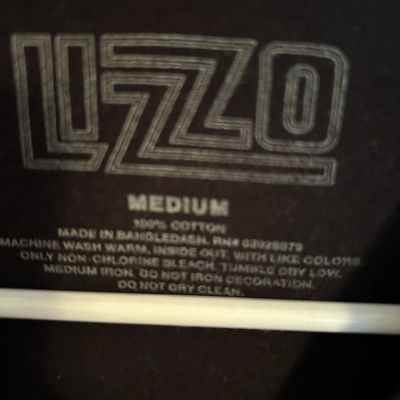 Lizzie The Special Tour 2023 Graphic T-Shirt Size Medium - Picture 3 of 5